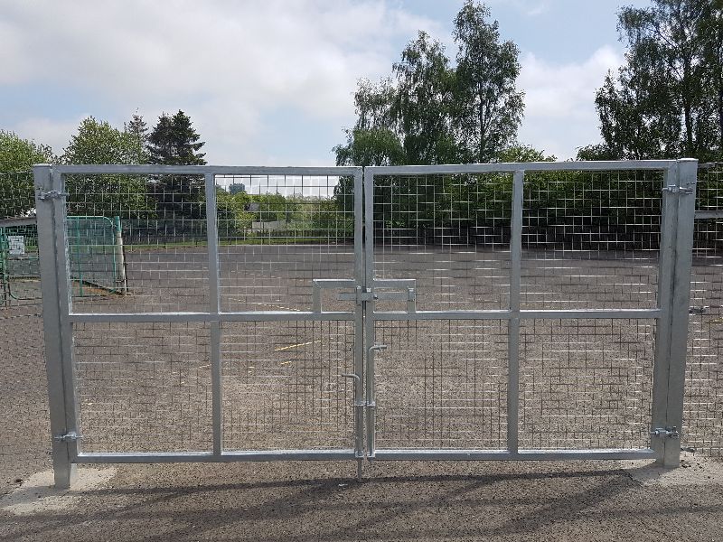 Double Swing Gate